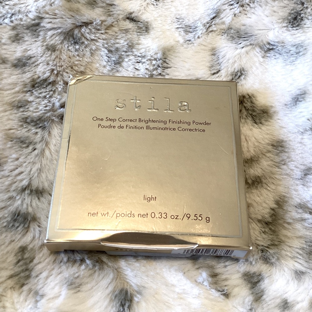 STILA One Step Correct Finishing Powder - Light - Picture 2 of 6